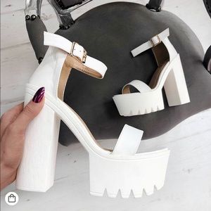 Lasula White Chunky Platform Heel